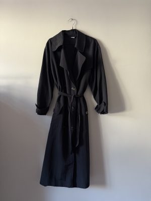 Black Trench Coat (M-L)