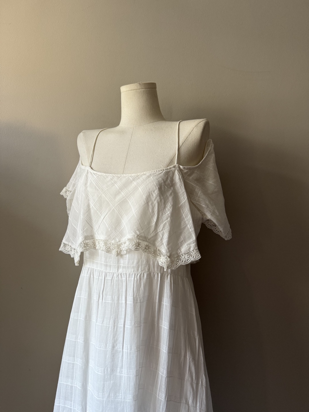 White Old Khaki Cotton Dress (M) - Image 3