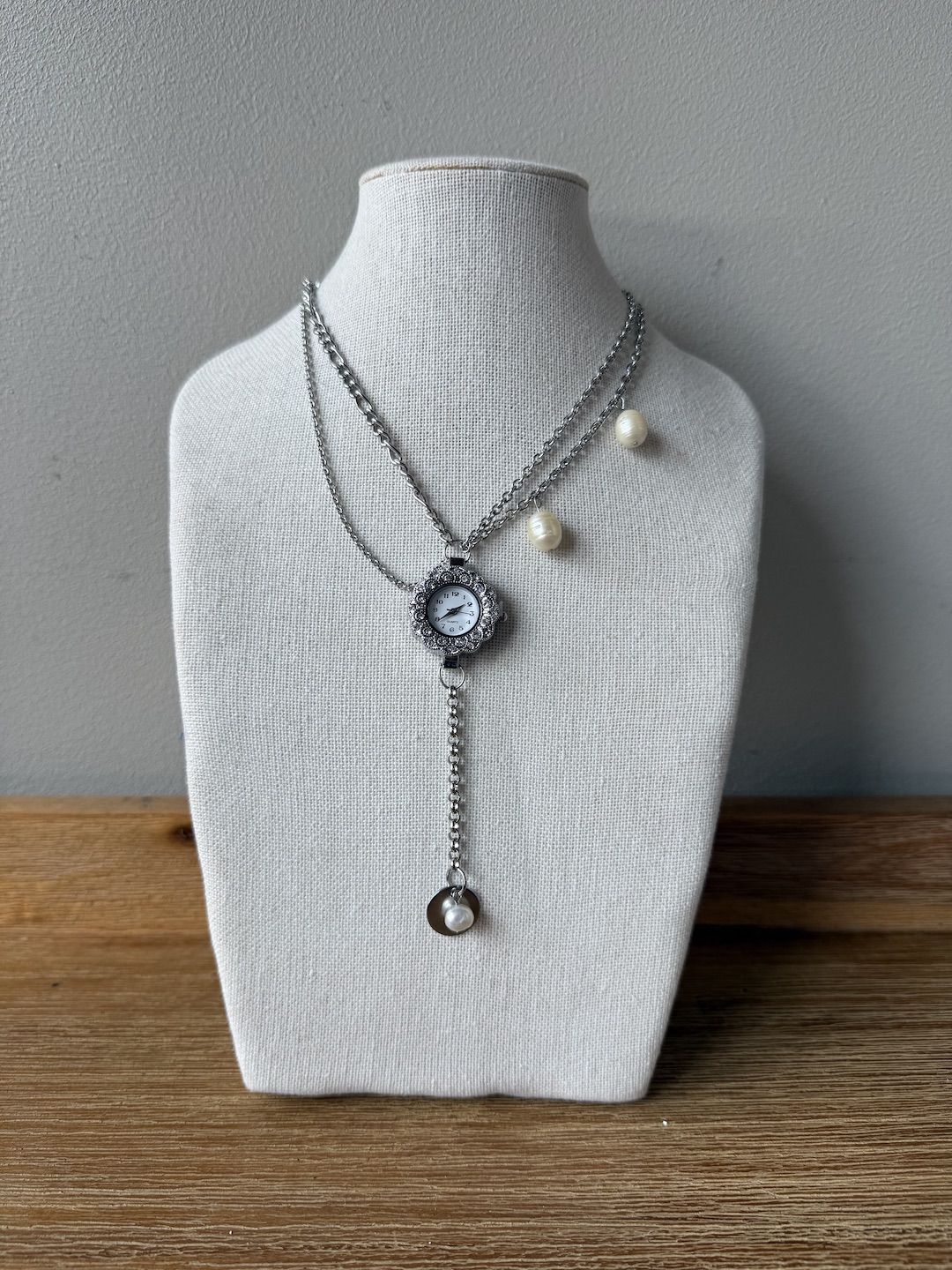 Silver Clock and Pearl Necklace - Image 3