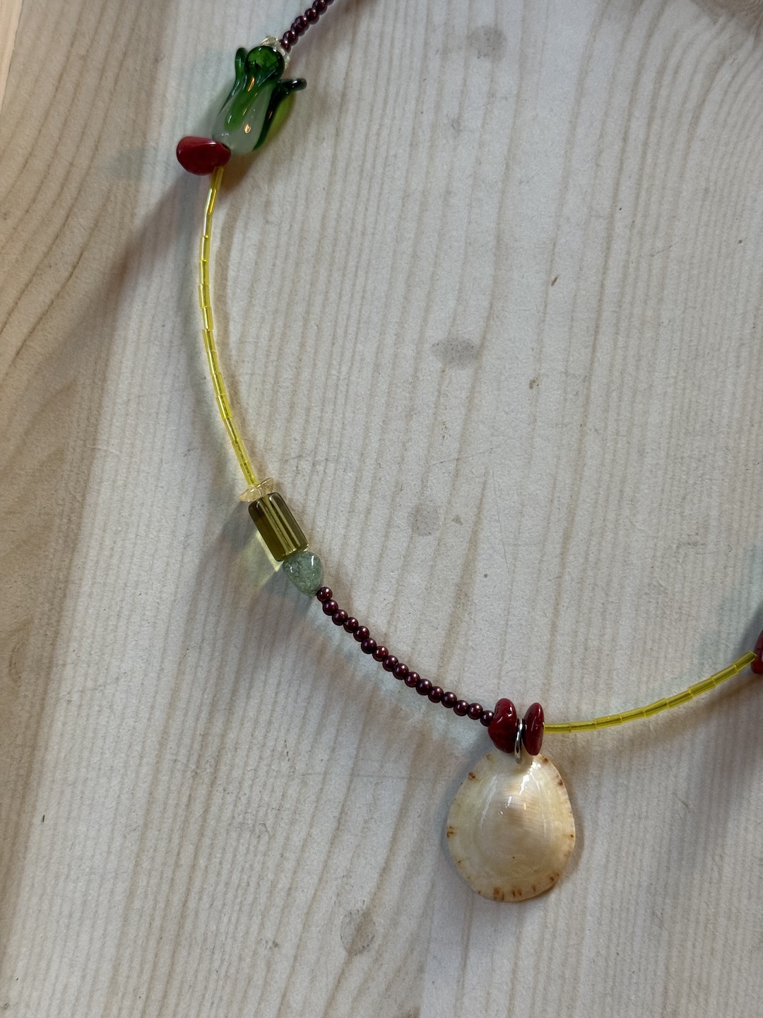 Red and Green Tulip Necklace - Image 3