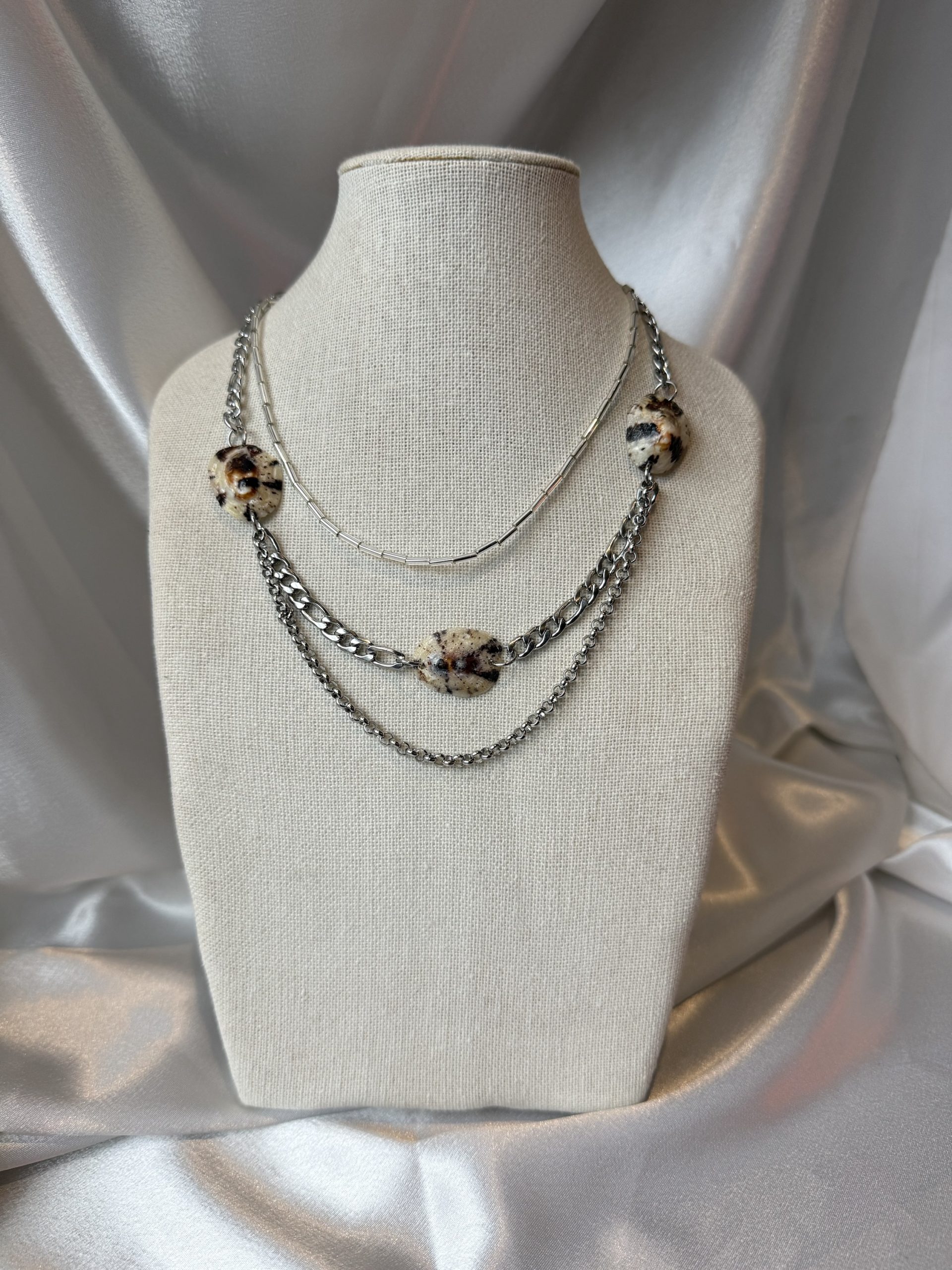 Clear and Silver Necklace - Image 2