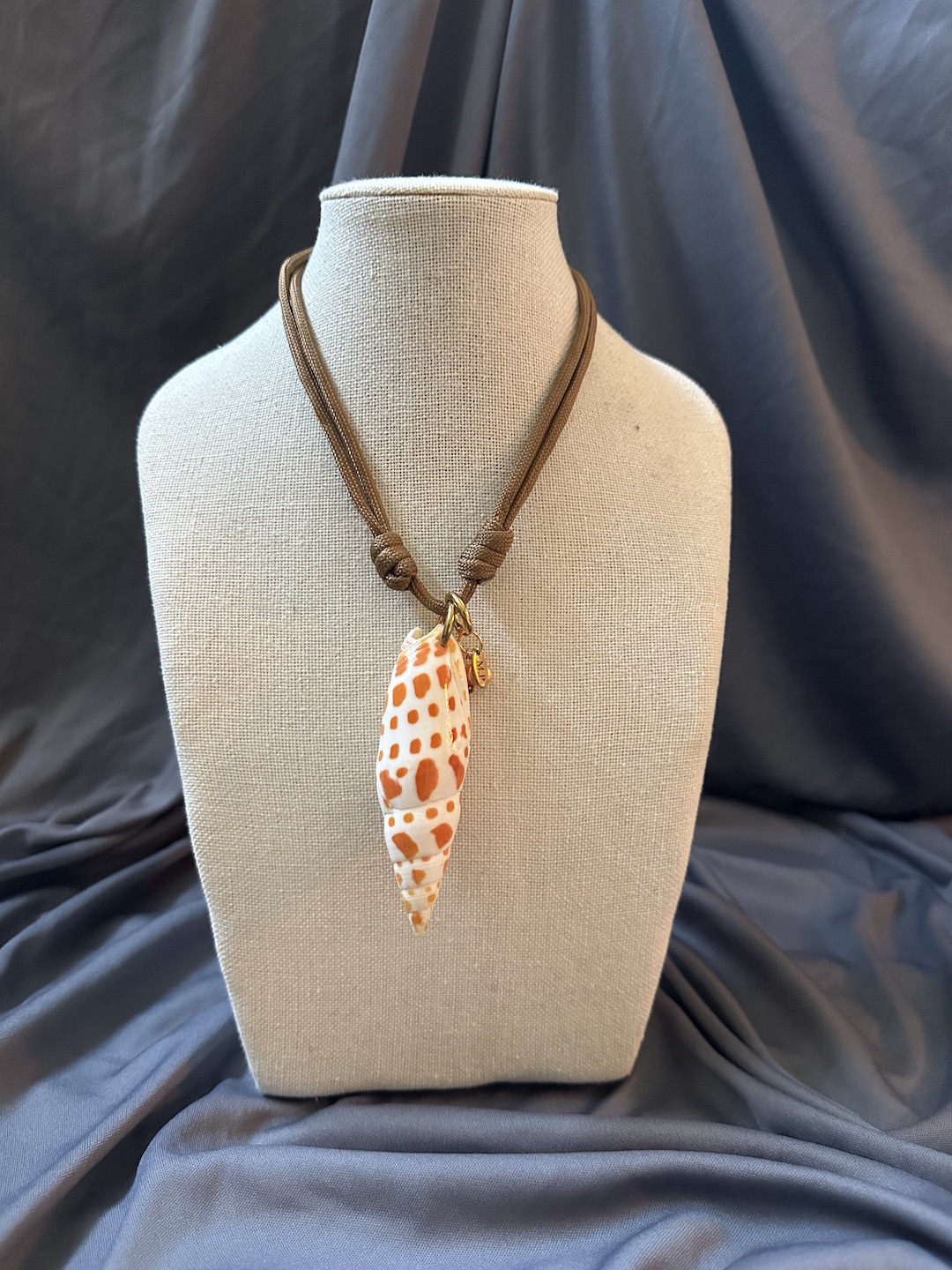 Brown and Orange Mitra Shell Necklace - Image 3