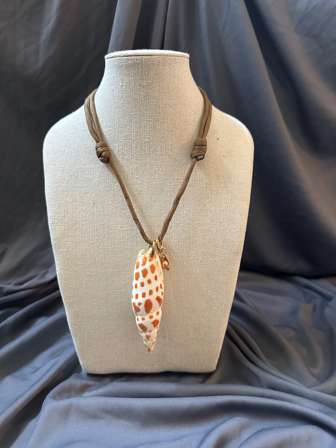 Brown and Orange Mitra Shell Necklace - Image 4